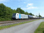 Railpool 187 347-0 mit Kesselwagen Richtung Gemünden, am 25.08.2021 in Thüngersheim.