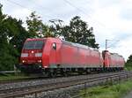 Als Lokzug kommen am Dienstag den 31.8.2021 die DBC Loks 185 187-2 und 185 084-1 durch Thüngersheim gen Karlstadt gefahren.