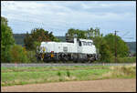 Die Hybridlokomotive Vossloh/CRRC Modula 1020 002 (Diesel/Batterie, NVR: 90 80 1020 002-4 D-VL) verkehrte am 03.09.2026 als Lokzug von Minden/Westf. nach M�nchen, als die Fuhre am fr�hen Nachmittag bei Th�ngersheim im Maintal fotografiert werden konnte.