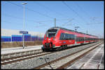 DB 442808 fährt in Bad Staffelstein am 25.2.2018 als RE 4837 nach Bamberg ab.