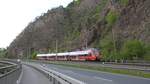 Entlang der Saale verkehren zwischen Frankenwald und Saalfeld auch Züge des Franken-Thüringen-Express. So gelang es, einen ET 442 des FTX auf dem Weg von Nürnberg nach Leipzig an der Bohlenwand aufzunehmen. Aufgenommen am 10.5.2019