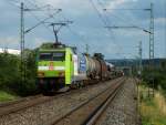 Seit langem mal wieder Fotografiert. 152 005  CLAAS  ist am 05.Juli 2011 mit einem langen gemischten Gterzug in Gundelsdorf Richtung Saalfeld/S unterwegs.