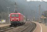 114 501-0 zieht am 06. März 2014 einen Messwagen durch Förtschendorf in Richtung Kronach.