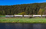 218 333 mit dem DGS 45390 (Sokolov seř.n. -  M�nchsm�nster) bei Pfreimd 30.4.26