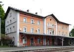 17.07.2017,  Bahnhof Neukirchen bei Sulzbach-Rosenberg an der Strecke Hersbruck - Schwandorf, während eines kurzen Halts meines Zuges fotografiert.