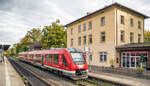 622 547 wartete am 15.10.25 in Hersbruck (rechts der Pegnitz) vor dem Empfangsgeb�ude auf die R�ckfahrt nach N�rnberg.