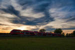 Mit der S-Bahn Nürnberg in den Sonnenuntergang (so gesehen in Postbauer-Heng), 26.09.2018