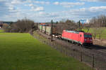 185 357 mit einem Wenzel KLV-Zug bei Postbauer-Heng Richtung Regensburg, 19.03.2019