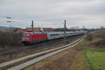 101 044 mit einem IC bei Lehrberg Richtung Würzburg, 12.01.2020