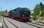 Die Bayernbahn-Lok 03 2295 fuhr am 14.6.09 mit dem Nostalgiezug aus Nördlingen  Tender voraus  in Gunzenhausen auf Gleis 2 ein.