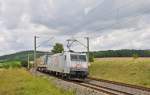 185 538 der TXL mit KLV-Zug in Richtung Ansbach.Das Bild entstand in Mitteldachstetten am 18.7.2012