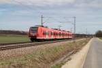 425 125-2 als RE von Landshut nach Freising am 14.04.2013 bei Langenbach