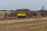 Dachte erste es sei die selbe / gleiche Lok vom Vormittag, aber dann stellte es sich heraus es ist die 218 391 der DB Bahnbau Gruppe. Solo bei Thann-Matzbach am 10.3.2026 in Richtung München.