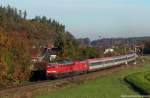 EC 111 gezogen von 232 209 und im Schlepp 1016 025 am 26.10.13 in Tling 