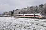 ICE 9226 in der leicht verschneiten Landschaft am 15.2.16 bei Eglharting.