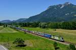 Am 24. Juni 2016 konnte ich den KT 62819 von Bremen Grollend
nach Verona Q. E. bei Kirnstein aufnehmen. An diesem Tag wurde dieser Zug zwischen München Ost Rangierbahnhof und Brenner von der 1016.023  Green Points  befördert.