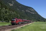 1116 218 auf dem Weg nach Innsbruck am 29. Juni 2023 bei Niederaudorf.