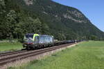 475 403 war mit einem leeren Autozug am 29. Juni 2023 bei Niederaudorf auf dem Weg nach Kufstein.