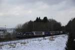 BB 1116 126  Licht ins Dunkel  fhrt mit einem Terratrans KLV vom Brenner nach MOR.
Aufgenommen am 14.01.12 in der alinger Kurve.