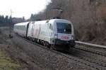 1116 264 mit OIC 867 als Korridorzug von Kufstein nach Salzburg, aufgenommen 22.03.2013 bei Bergen (Obb).