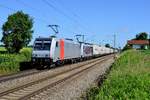 Am 01. Juli 2016 beförderten 185 679 und ein rotes Railpool Zebra den DGS 41857 - besser bekannt als  ekol  - in Richtung Tauern und Italien. Aufnahmeort war der ehemalige Block Hilperting. 
