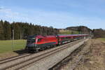 1116 222 war am 22. Februar 2023 bei Hütt im Chiemgau in Richtung München unterwegs.