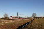 412 231 war als  ICE 116  auf dem Weg nach Frankfurt. Aufgenommen am 19. Dezember 2025 bei Übersee am Chiemsee.