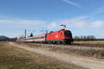 1116 186 war mit dem  EC 115  auf dem Weg nach Salzburg. Aufgenommen am 10. Februar 2026 bei Übersee am Chiemsee.