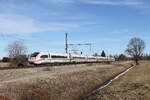 412 203 als  ICE 116 Graz-Frankfurt  aus Salzburg kommend am 10. Februar 2026 bei Übersee am Chiemsee.