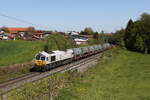 077 013 war am 29. April 2026 mit einem M�llzug bei Lauter in Richtung Traunstein unterwegs.