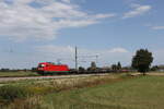 6187 174 mit einem Stahlzug aus Freilassing kommend am 8. September 2026 bei �bersee am Chiemsee.