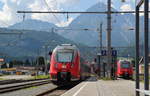 Auf dem Weg von Murnau nach Köln machte ich einen kleinen Umweg, um die Außerfernbahn auch mal im Sommer zu sehen. Von Murnau aus ging es mit dem 9-Uhr-30-Zug über Garmisch-Partenkirchen und schließlich über die Außerfernbahn nach Reutte in Tirol. 

Reutte in Tirol, 5. Juni 2018 