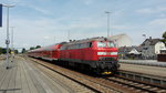 RE nach Augsburg verlässt den Bahnhof Buchloe bei sommerlichen Wetter am heißen 10.07.2016