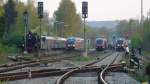 Ausgelasteter Bahnhof Mindelheim ,ganz rechts die RB nach Gnzburg und linke Seite der Sonderzug aus Lindau bespannt mit BR 042 018-2 am 11 Januar 2007.