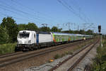 die bei Railpool eingestellte, an BTE vermietete und für RDC fahrende 193 813 mit dem Alpen-Sylt-Nachtexpress Salzburg - Sylt am 05.07.2020 bei München-Langwied