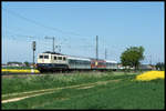 111201 ist hier am 9.5.2002 um 14.35 Uhr mit einem Regionalzug aus Augsburg um 14.35 Uhr nach Ulm unterwegs.