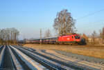 Der frühe Vogel fängt den Wurm. 1116 087 mit dem umgeleiteten EN491 nach Wien. 5.3.2022 Neustadt/Donau