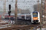RRX 462 011 mit 462 008 als RE 11 nach Düsseldorf bei der Einfahrt in Essen Hbf.