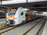 ET 462 015 von Abellio steht als RE11 nach Hamm Hbf in Düsseldorf Hbf, 18.04.2020.