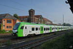 Der Elektrotriebzug 3429 023 ist hier im September 2021 bei der Abfahrt in Wuppertal-Unterbarmen zu sehen.