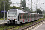 ABR ET 25 2305 als RE 19 nach Düsseldorf Hbf. bei der Ausfahrt aus Emmerich 18.8.2017 