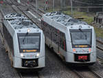 Die Triebzüge VT 12 12 02 & VT 12 12 03 sind hier Mitte März 2021 in Wuppertal-Unterbarmen zu sehen.