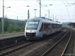 VT 11 003-2 fhrt soebend in den Hbf Wanne-Eickel ein. Man beachte das Herz das alle Abellio Fahrzeuge wegen der Loveparade in Essen schmckt. 25.8.07