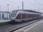 Ein 23er (So nennt Abellio diesen 3Teiligen Flirt) als RB40 nach Hagen bei der Ausfahrt vom Bochumer Hbf am 20.12.07