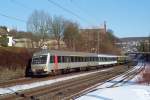 Abellio-Steuerwagen vorraus wird dieser RE13 Ersatzzug durch Wuppertal - Sonnborn geschoben. 16.02.2010