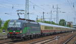 Gestern noch als  AKE-RHEINGOLD (Lago Maggiore Express) in der Schweiz/Italien unterwegs durchfuhr heute völlig überraschend die ELL Vectron  193 258  [NVR-Nummer: 91 80 6193 258-1 D-ELOC]