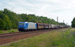 185 528 führte am 28.06.20 für die TX den Papierzug aus Rostock nach Italien durch Burgkemnitz Richtung Bitterfeld.