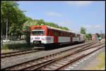 AKN 57.2 verlässt hier am 26.05.2020 um 12.57 Uhr den Kreuzungsbahnhof Bad Bramstedt mit Zielbahnhof Eidelstedt.