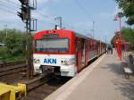 Noch immer stehen die knapp 35 Jahre alten VT 2E der AKN im Einsatz und verrichten treu ihre Dienste im S-Bahn-hnlichen Verkehr rund um Henstedt-Ulzburg.