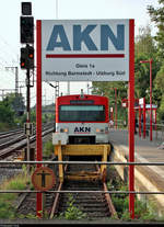 Altona-Kaltenkirchen-Neumünster Eisenbahn GmbH (AKN):  Ein VTA (Linke-Hofmann-Busch (LHB)) als A 4507 (A3) nach Ulzburg Süd steht im Startbahnhof Elmshorn auf Gleis 1a.